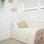 Rent 3 bedroom apartment in lisbon