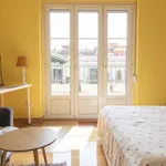 Rent a room of 200 m² in madrid