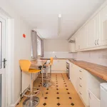 Rent 3 bedroom house in Belfast