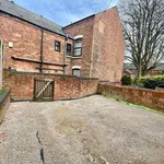 Rent 5 bedroom house in East Midlands