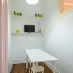 Rent a room in lisbon