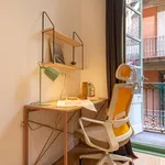 Rent 2 bedroom apartment of 14 m² in Barcelona