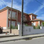 Rent 7 bedroom house of 372 m² in Leiria