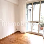 Rent 5 bedroom apartment of 210 m² in Milan