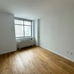 Rent 1 bedroom apartment of 616 m² in Manhattan