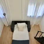 Rent 1 bedroom apartment of 35 m² in Madrid