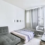 Rent a room of 82 m² in paris