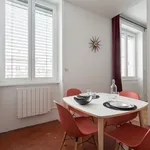 Rent 2 bedroom apartment of 44 m² in Lyon