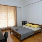 Rent 4 bedroom apartment in Athens