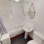 Rent 2 bedroom flat in Scotland