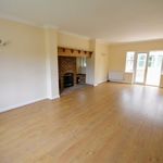 Rent 5 bedroom house in South East England