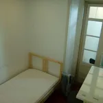 Rent a room in lisbon