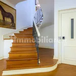 Rent 5 bedroom house of 512 m² in Rome