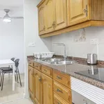 Rent a room of 120 m² in valencia