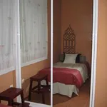 Rent a room in Seville']