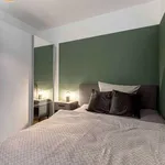 Rent a room of 157 m² in berlin