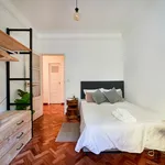 Rent 7 bedroom apartment in Lisbon