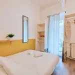 Appartement de 490 m² avec 3 chambre(s) en location à Marseille