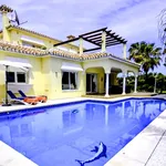 Rent 5 bedroom house of 1090 m² in Marbella