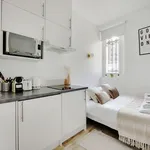 Rent 1 bedroom apartment of 10 m² in Paris