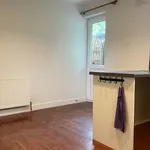 Rent 3 bedroom flat in North East England