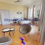 Appartement de 24 m² avec 4 chambre(s) en location à Saint-Étienne