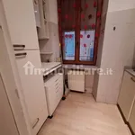 Affitto 3 camera appartamento di 70 m² in Piacenza