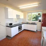 Rent 5 bedroom house in Wales