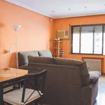 Rent a room of 140 m² in madrid