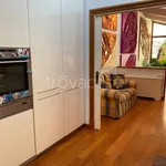 Rent 5 bedroom apartment of 160 m² in Napoli