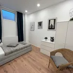 Miete 2 Schlafzimmer wohnung von 517 m² in Cologne