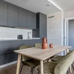 Alquilo 2 dormitorio apartamento de 75 m² en madrid