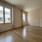 Appartement de 94 m² avec 4 chambre(s) en location à CHATEAU GONTIER