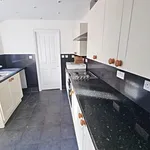 Rent 3 bedroom house in Wales