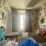 Rent 1 bedroom apartment of 350 m² in Paris