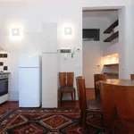 Rent 2 bedroom apartment of 90 m² in florence