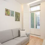 Rent 1 bedroom apartment of 52 m² in Porto