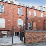 Rent 4 bedroom flat in Leeds