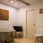 Rent a room of 120 m² in valencia