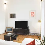 Rent 3 bedroom apartment of 12 m² in Lisbon