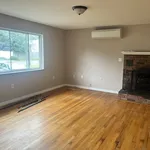 Rent 2 bedroom apartment in West Babylon