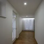 Pronajměte si 4 ložnic/e byt o rozloze 142 m² v Prague