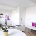 Rent 1 bedroom apartment of 43 m² in Florence