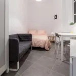 Rent 5 bedroom apartment in Valencia