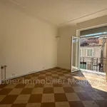 Appartement de 131 m² avec 4 chambre(s) en location à Nîmes