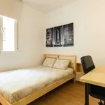 Rent a room of 140 m² in madrid