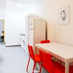 Rent a room of 190 m² in Madrid