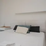 Rent 2 bedroom apartment in Milan