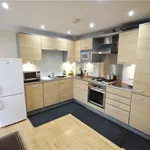 Rent 2 bedroom flat of 65 m² in Surrey