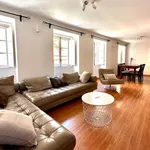 Rent 3 bedroom apartment in Lisbon